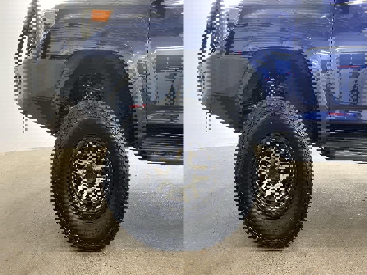 Used 2016 Toyota 4Runner SR5 Premium image 10