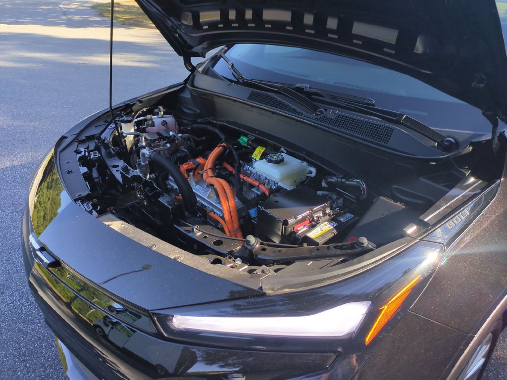 New 2027 Chevrolet Bolt LT w/ Comfort Package FWD image 36