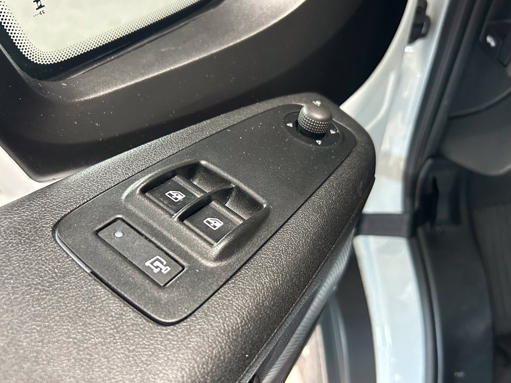 Used 2023 RAM ProMaster 2500 FWD image 21