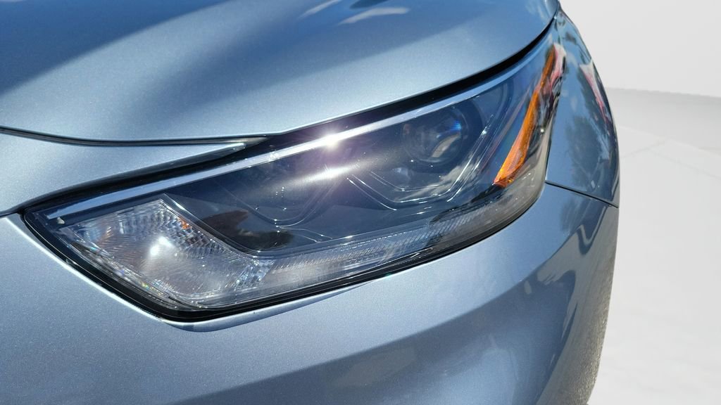 Used 2021 Toyota Highlander XLE image 25