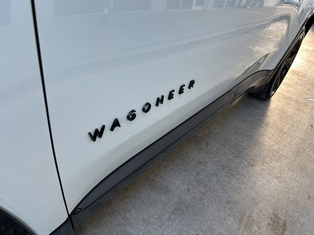 Used 2024 Jeep Wagoneer Launch Edition image 17