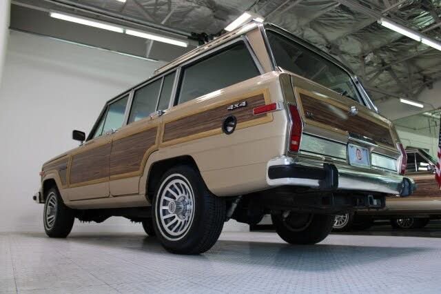 Used 1989 Jeep Grand Wagoneer image 40