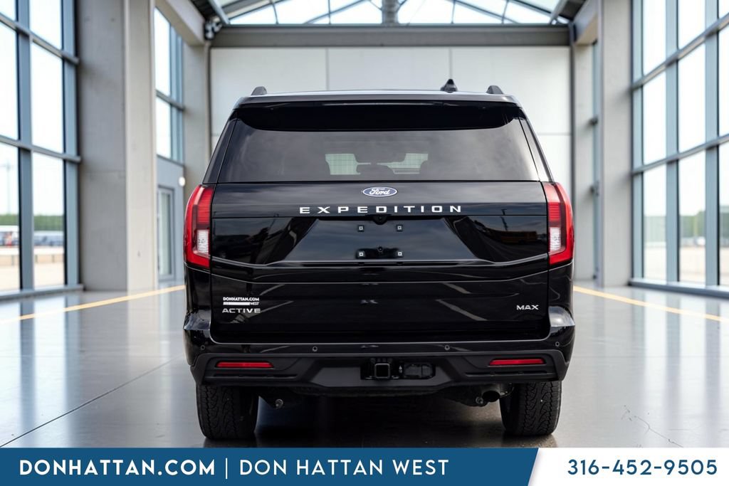 Used 2025 Ford Expedition Max Active AWD/4WD image 25