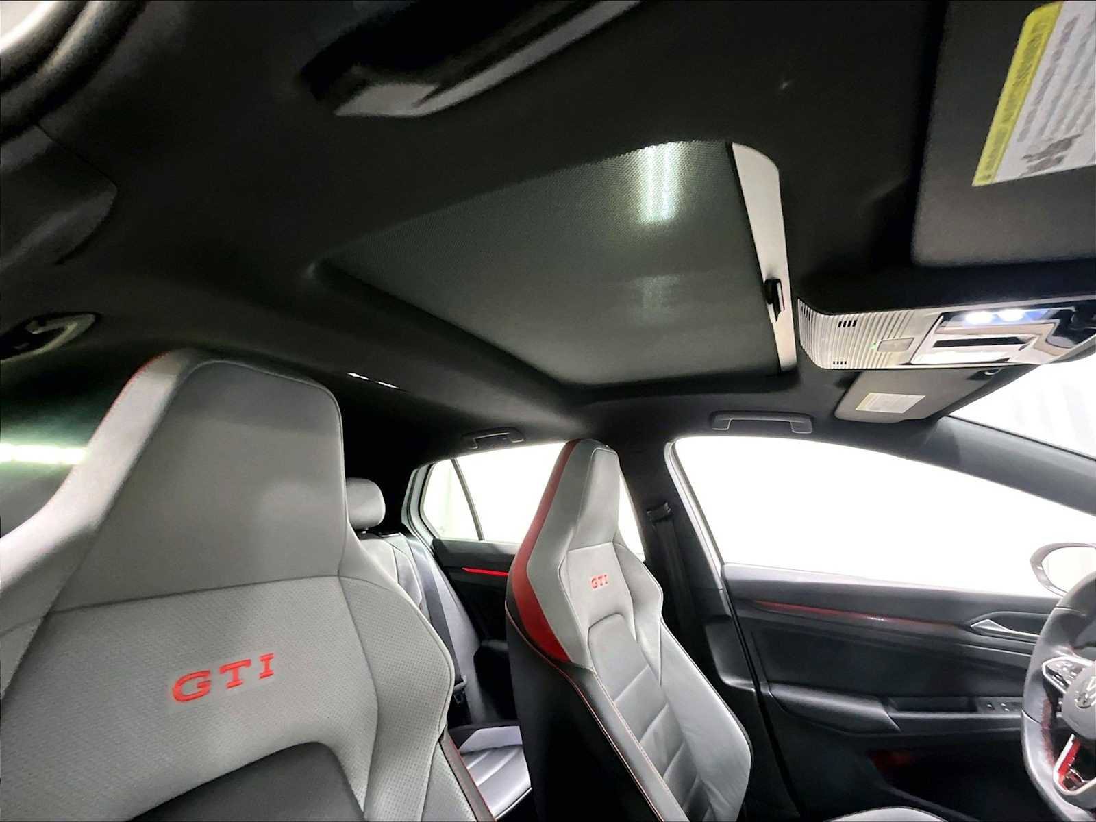 Used 2024 Volkswagen GTI Autobahn image 27
