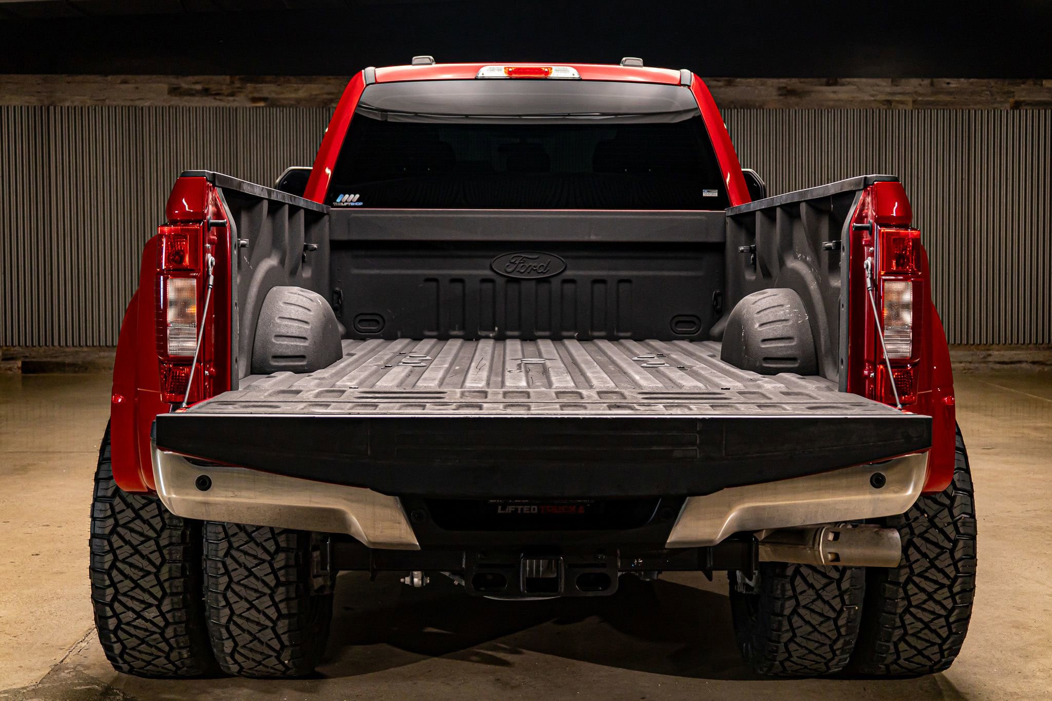 Used 2022 Ford F450 XLT w/ XLT Premium Package image 9