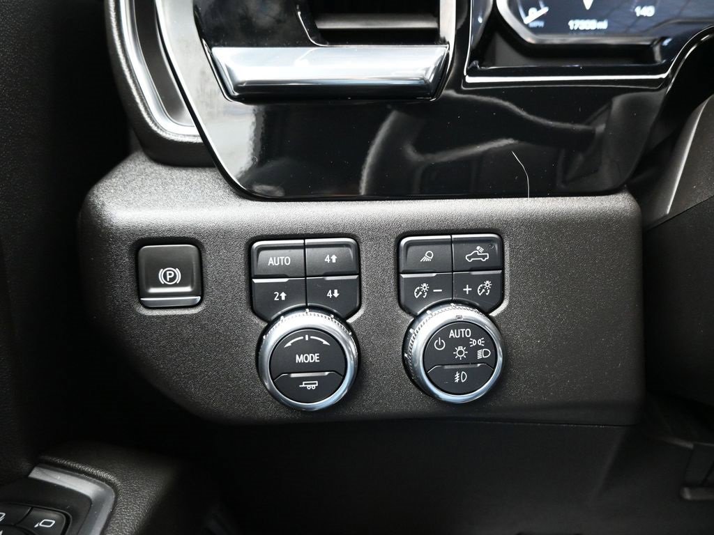 Used 2024 GMC Sierra 2500 SLE w/ SLE Value Package; image 19