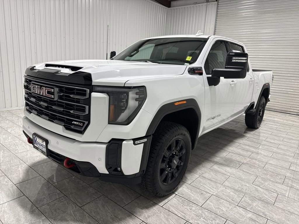 Used 2025 GMC Sierra 2500 AT4 image 1