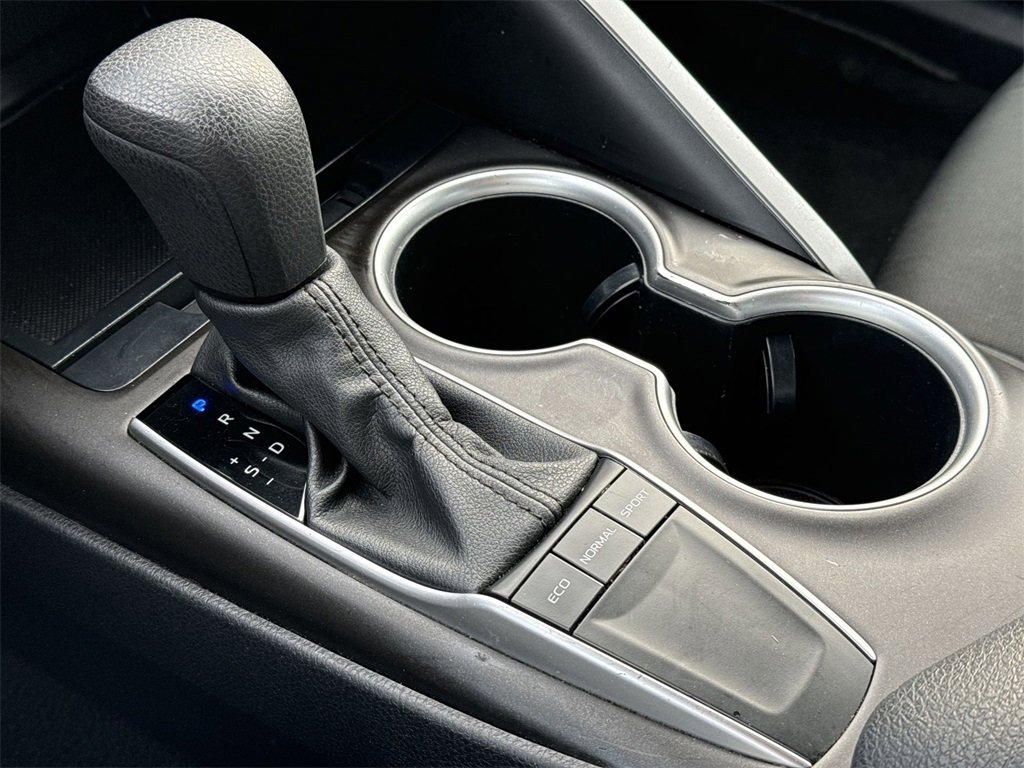 Used 2023 Toyota Camry LE image 21