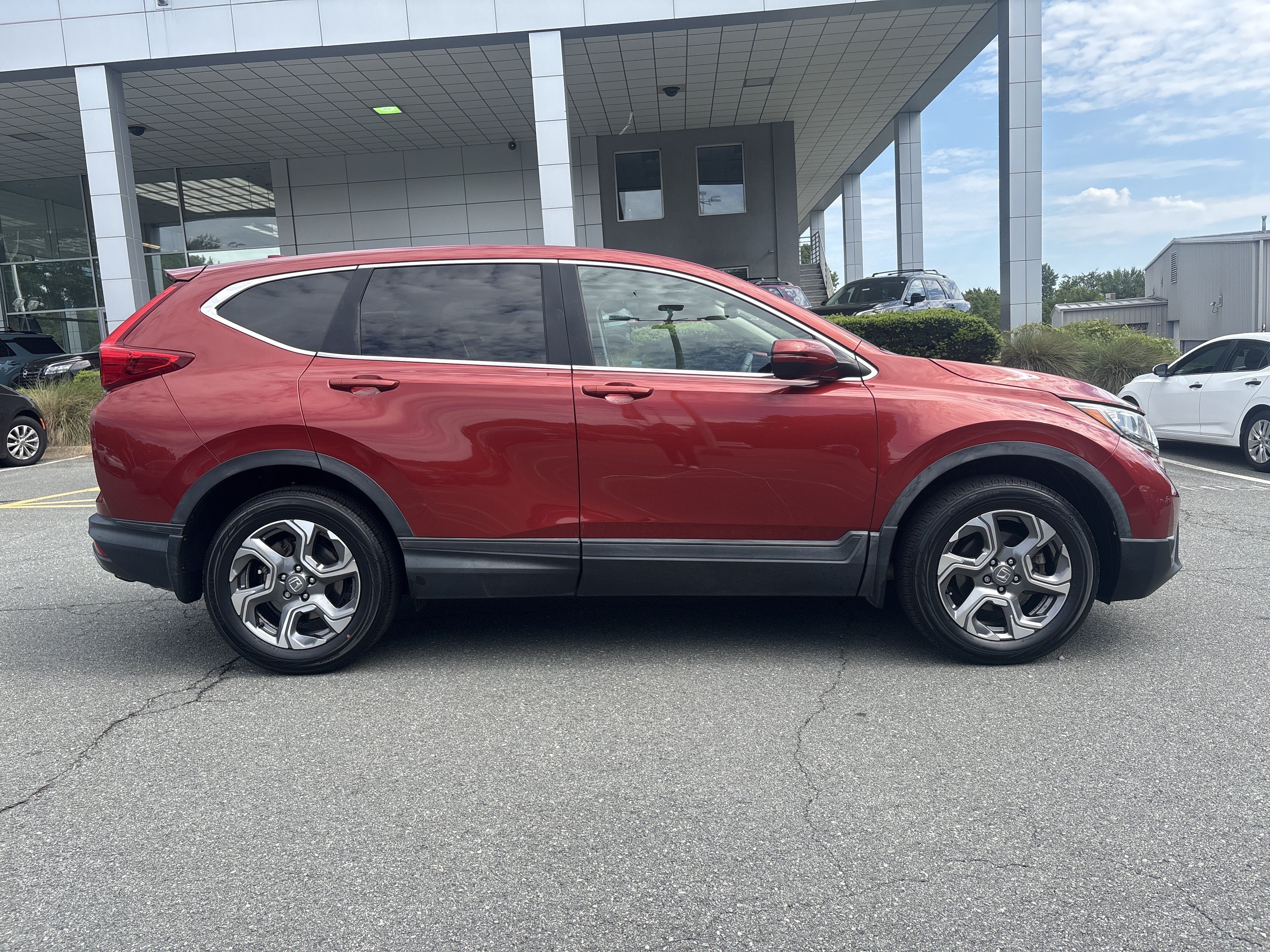 Used 2017 Honda CR-V EX image 30