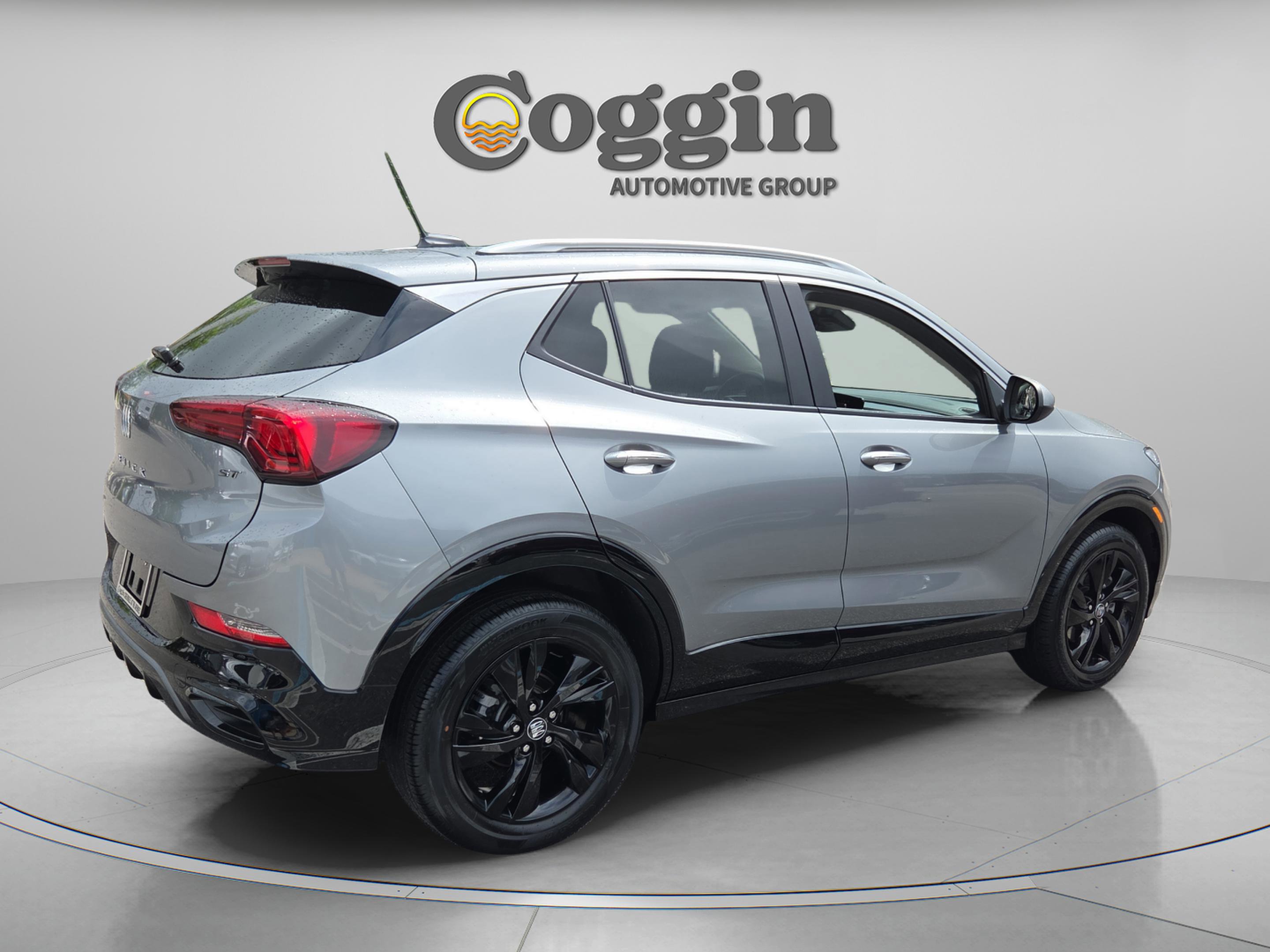 Used 2024 Buick Encore GX Sport Touring image 5