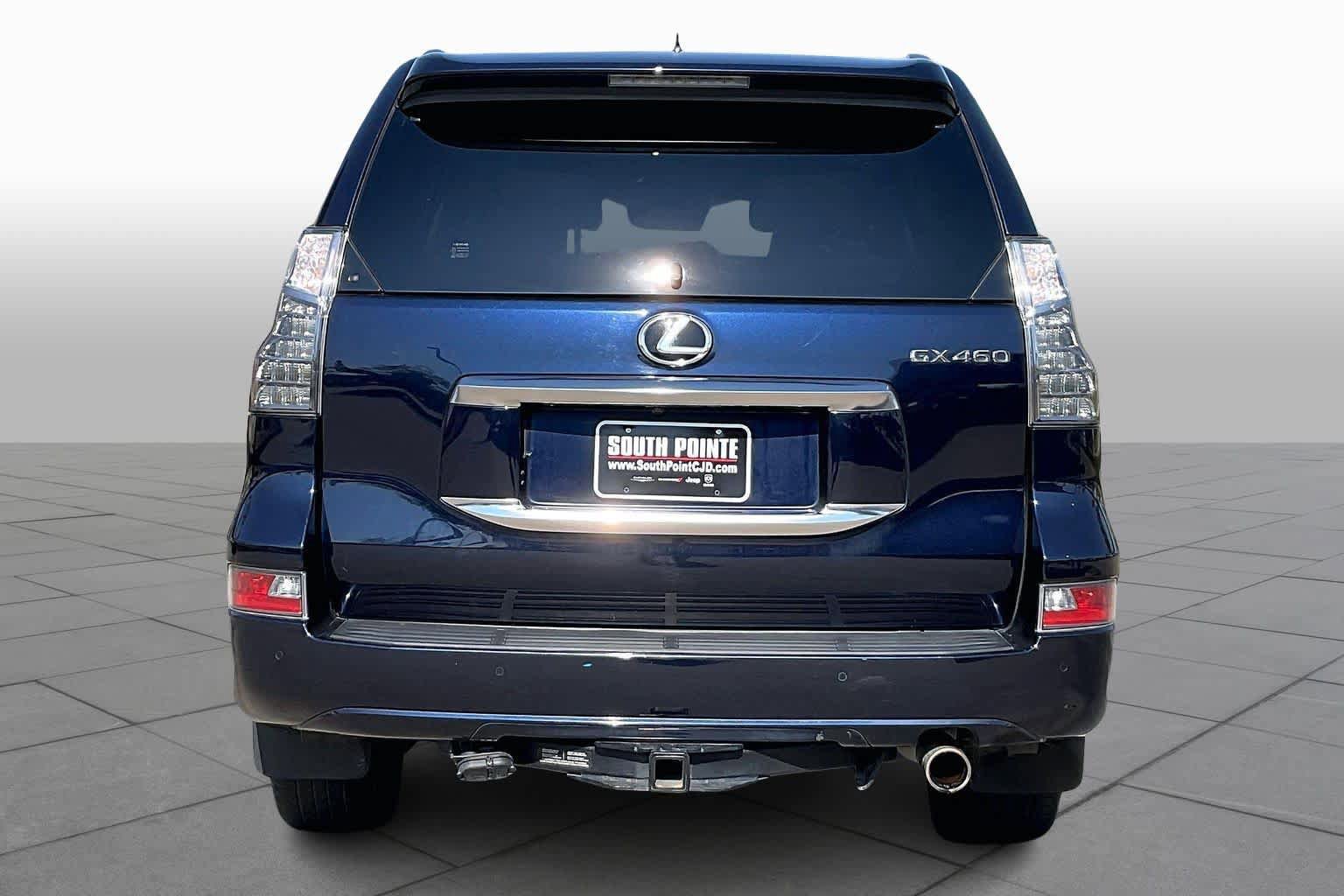 Used 2023 Lexus GX 460 Luxury w/ Accessory Package AWD/4WD image 5