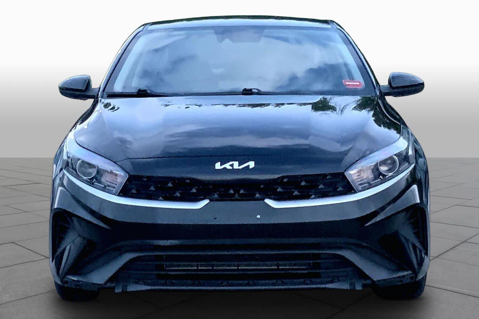 Used 2023 Kia Forte LXS FWD image 4