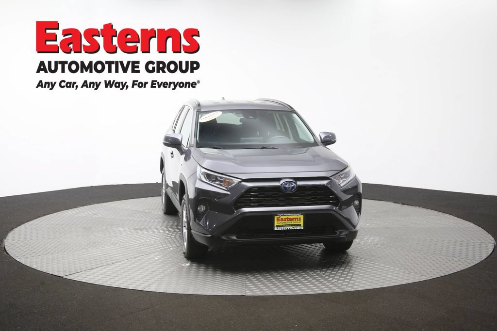 Used 2021 Toyota RAV4 XLE AWD/4WD image 51
