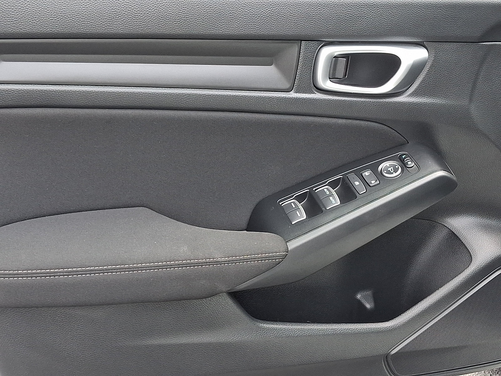 Used 2023 Honda Civic Sport image 13