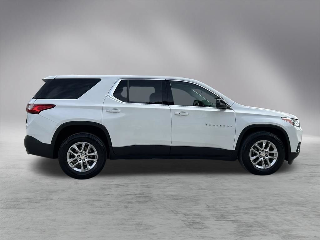 Used 2021 Chevrolet Traverse LS FWD image 4