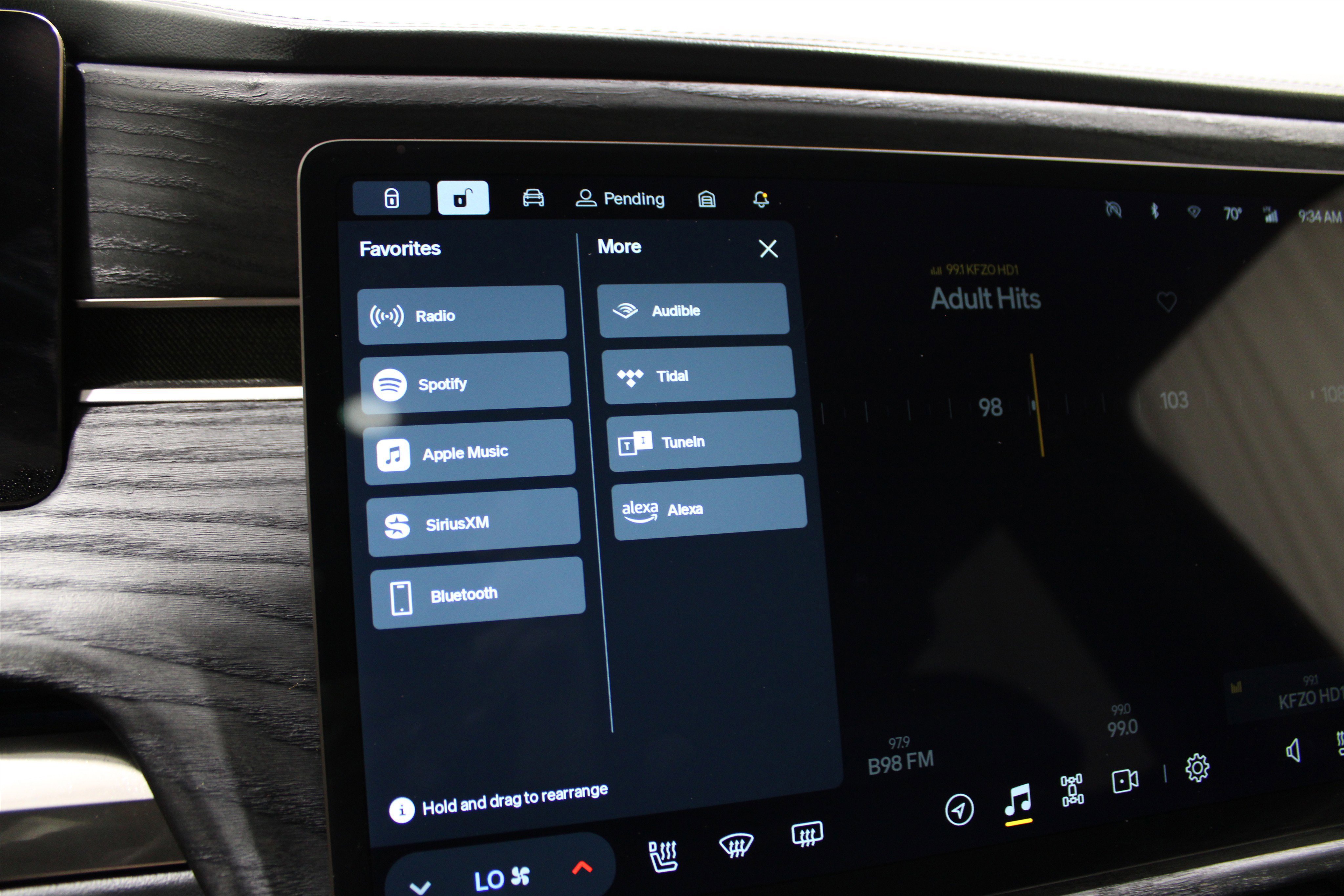 Used 2024 Rivian R1S Adventure image 15