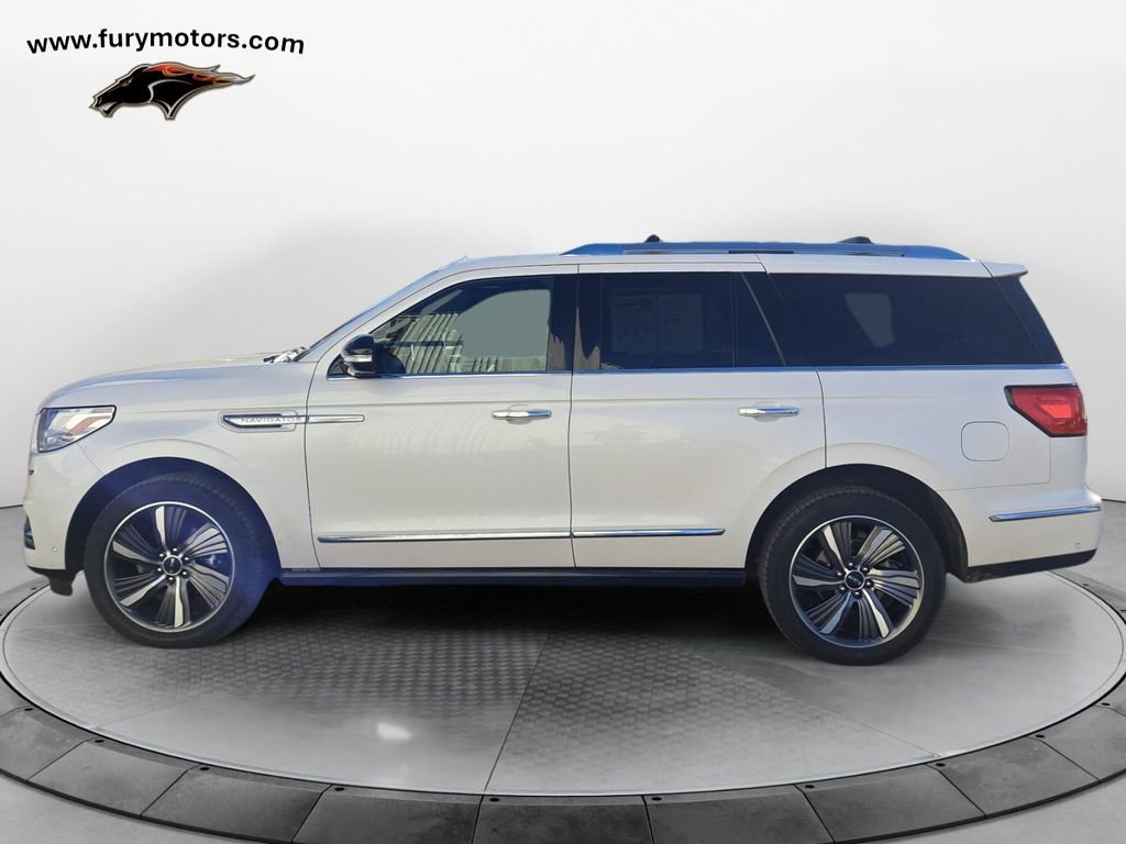 Used 2019 Lincoln Navigator Reserve image 6