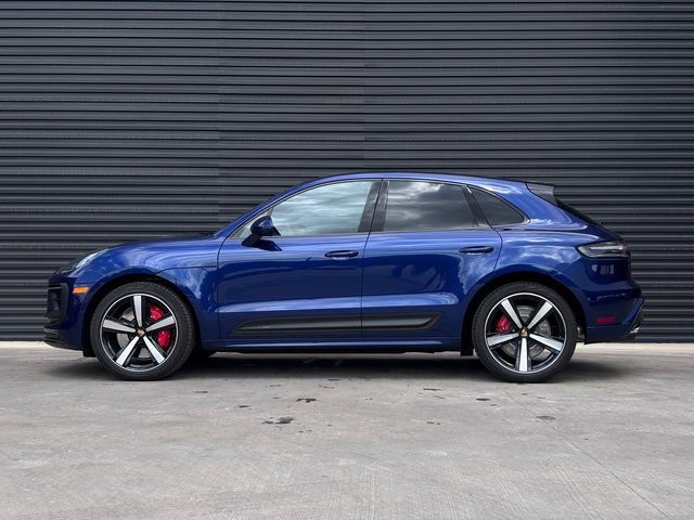 Certified 2024 Porsche Macan GTS image 2