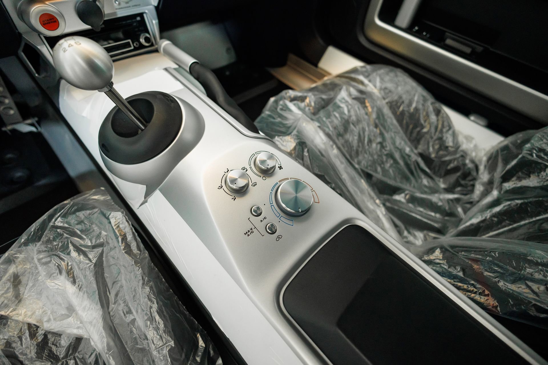 Used 2006 Ford GT RWD image 60