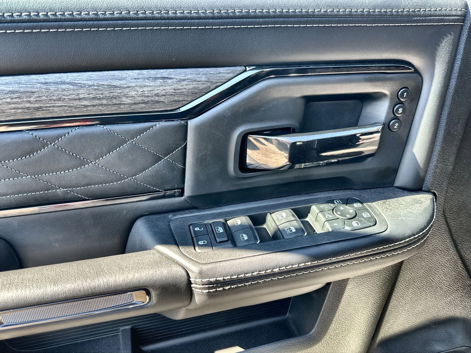 New 2026 RAM 2500 Limited image 15