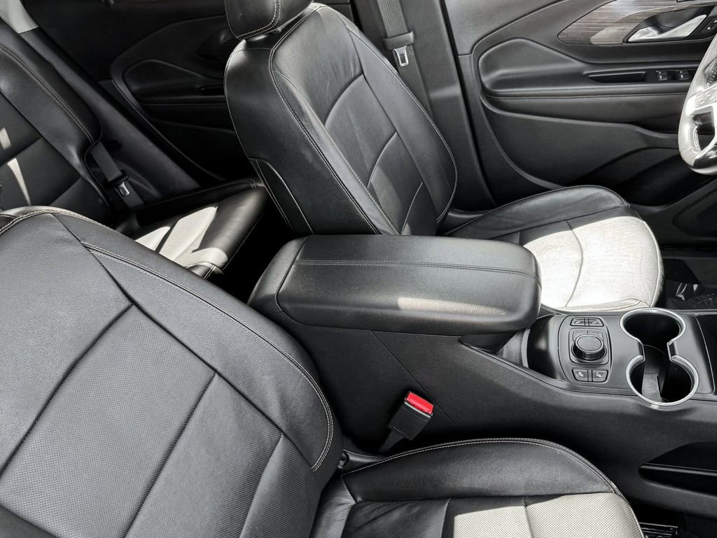 Used 2021 GMC Terrain SLT w/ Infotainment Package II AWD/4WD image 30