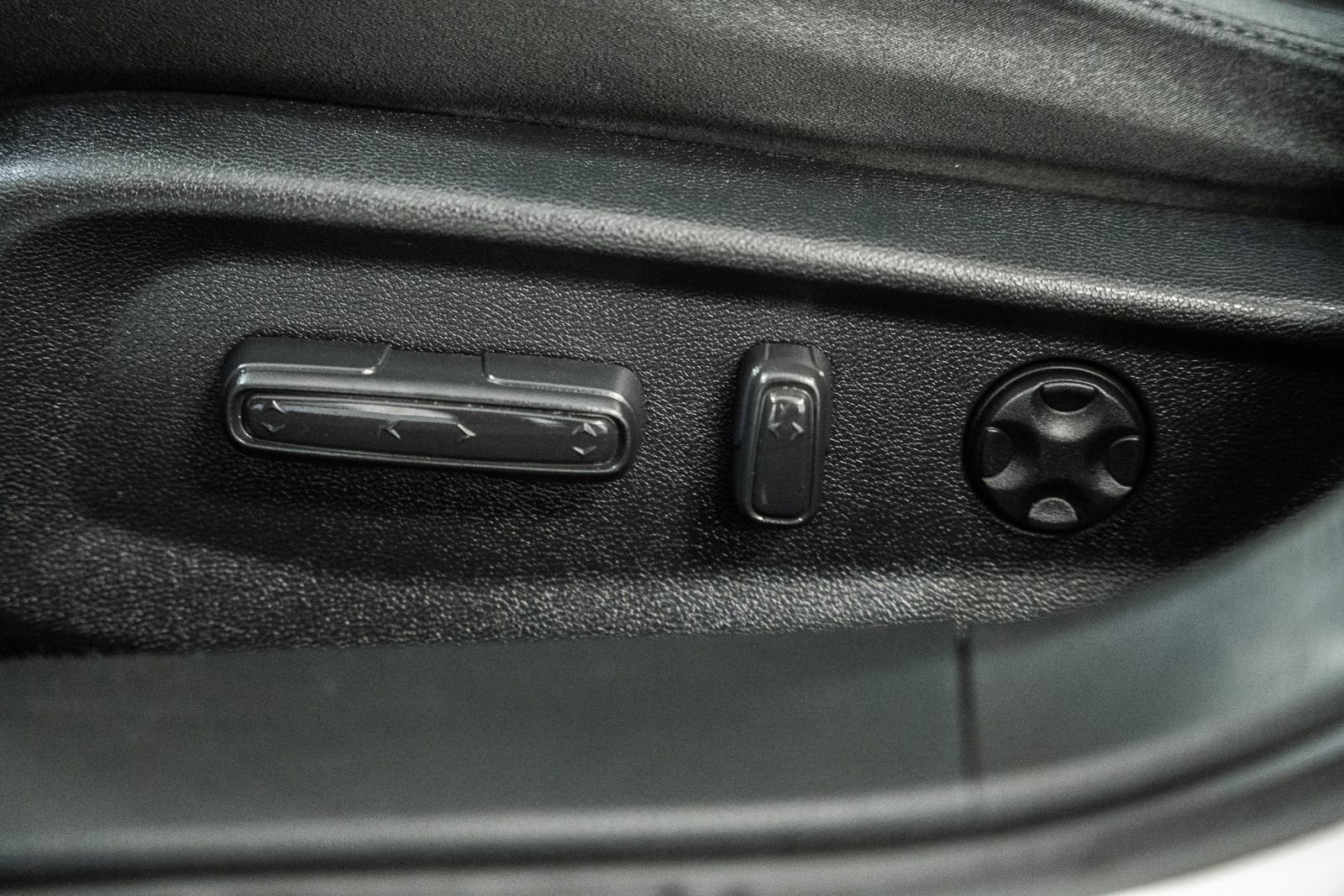 Used 2018 Honda Accord EX image 34