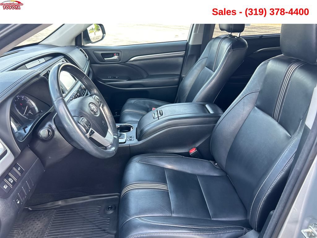 Used 2018 Toyota Highlander SE AWD/4WD image 10