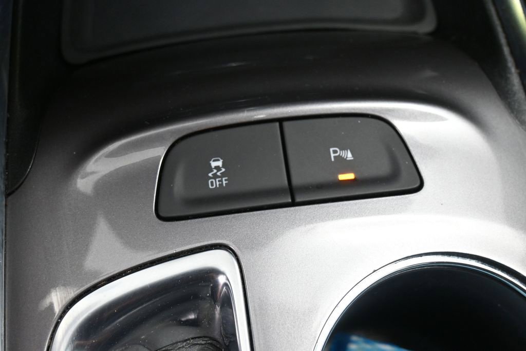 Used 2025 Chevrolet Malibu LT FWD image 30