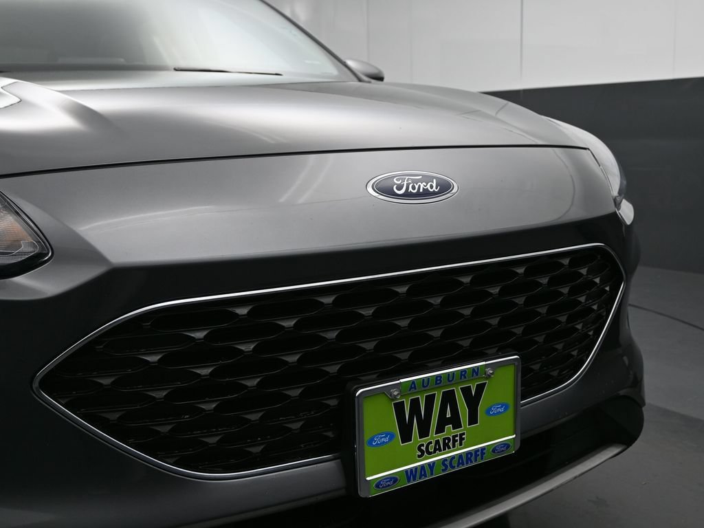 Used 2022 Ford Escape SEL w/ Technology Package AWD/4WD image 4