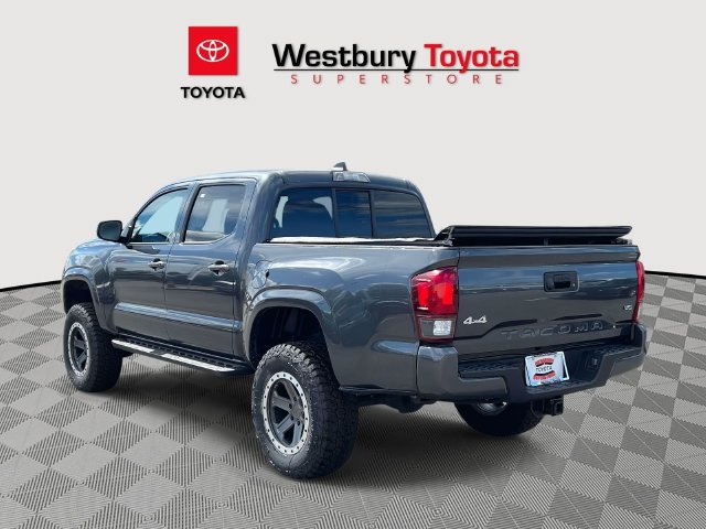 Used 2022 Toyota Tacoma SR AWD/4WD image 12