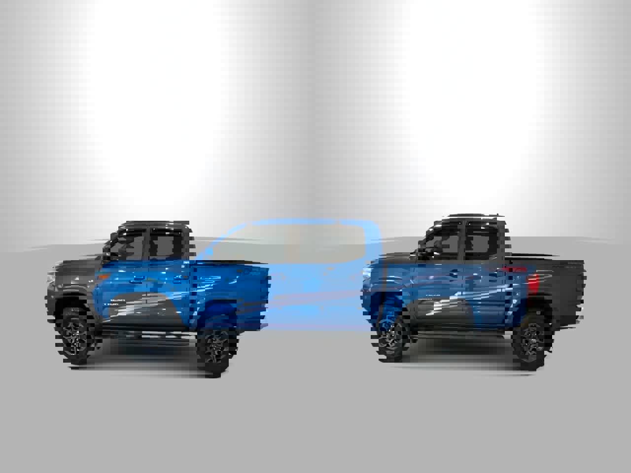 Used 2018 Toyota Tacoma SR5 image 5