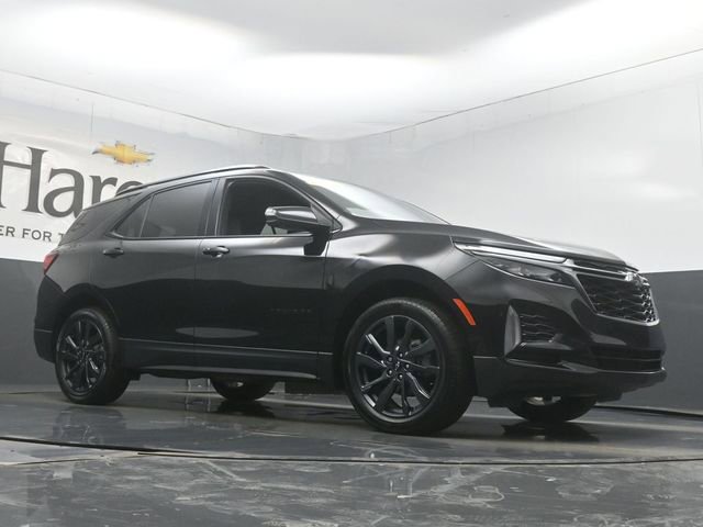 Used 2023 Chevrolet Equinox RS w/ RS Leather Package image 2