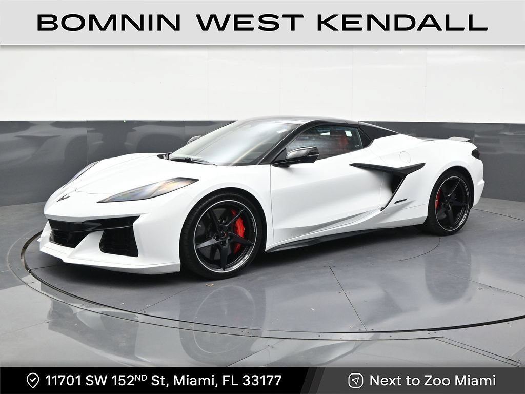 Used 2025 Chevrolet Corvette E-Ray AWD/4WD image 1