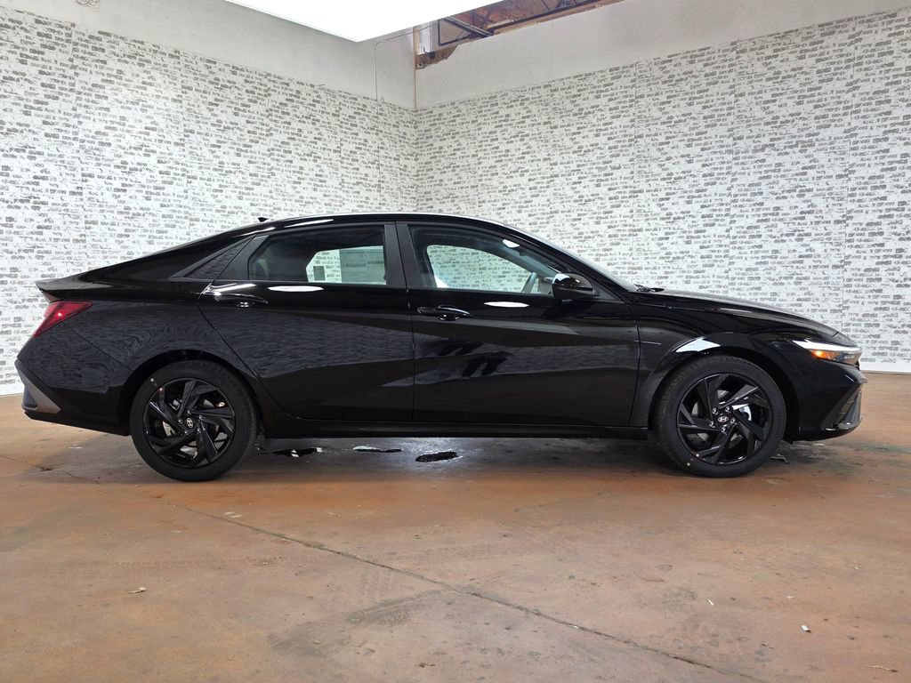 New 2026 Hyundai Elantra Sport w/ Cargo Package FWD image 15