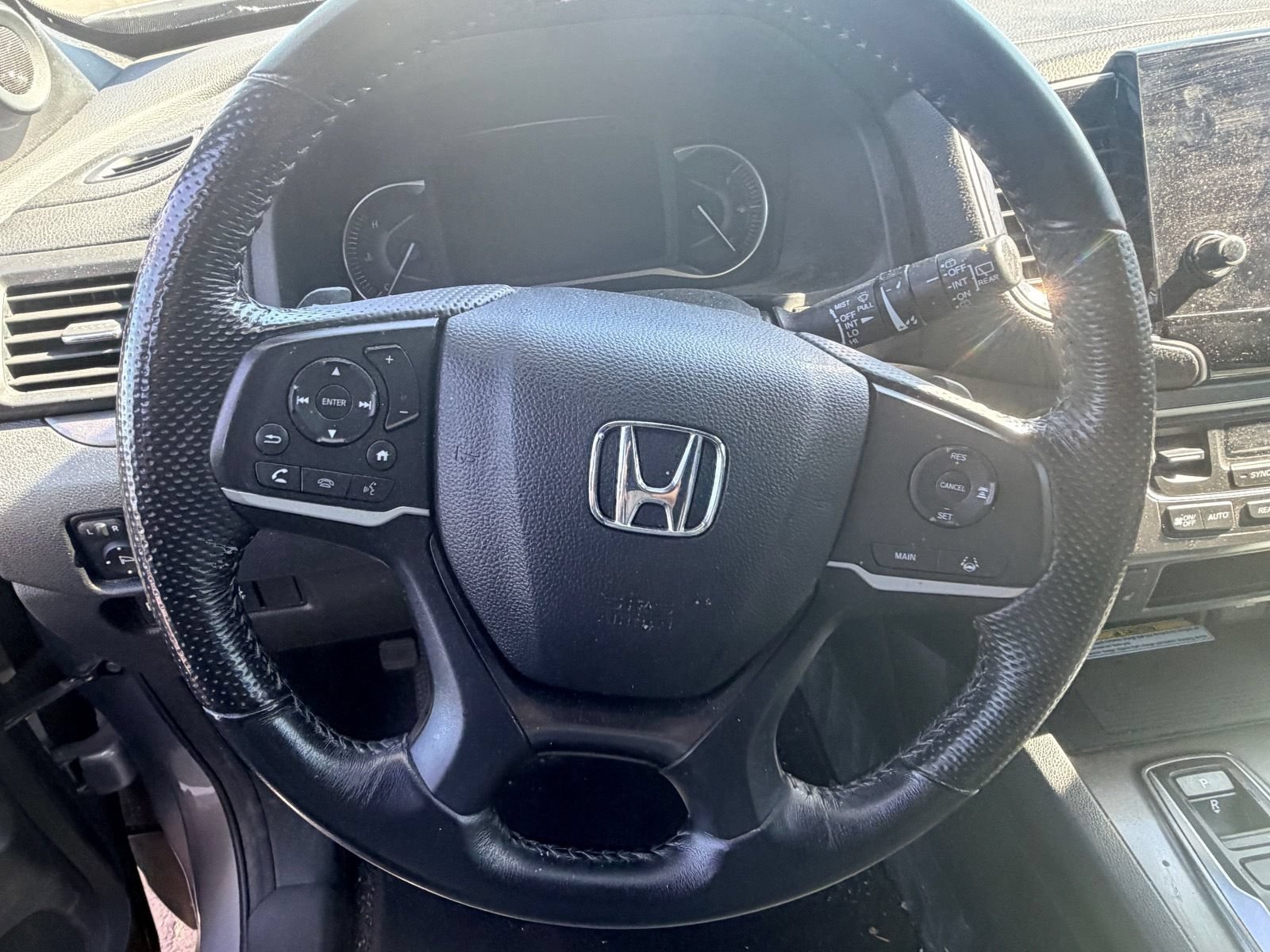 Used 2023 Honda Passport EX-L image 11