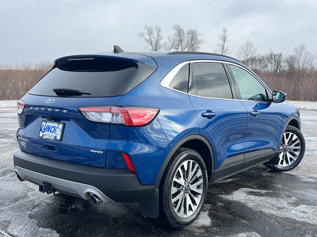 Used 2022 Ford Escape Titanium w/ Class II Trailer Tow Package image 4