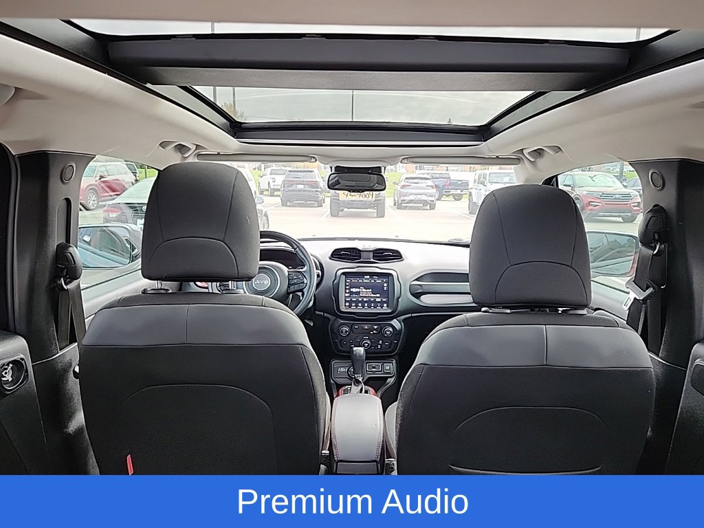 Used 2022 Jeep Renegade Trailhawk w/ Sun/Sound Group AWD/4WD image 16