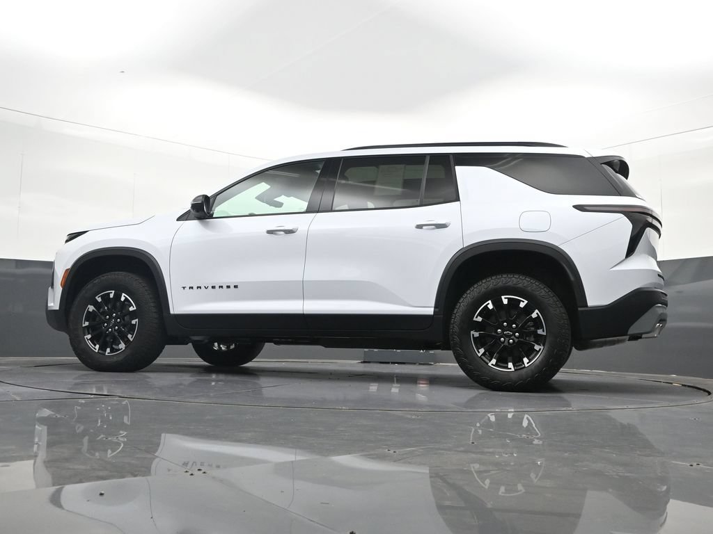 Certified 2026 Chevrolet Traverse Z71 w/ Driver Confidence Package AWD/4WD image 32