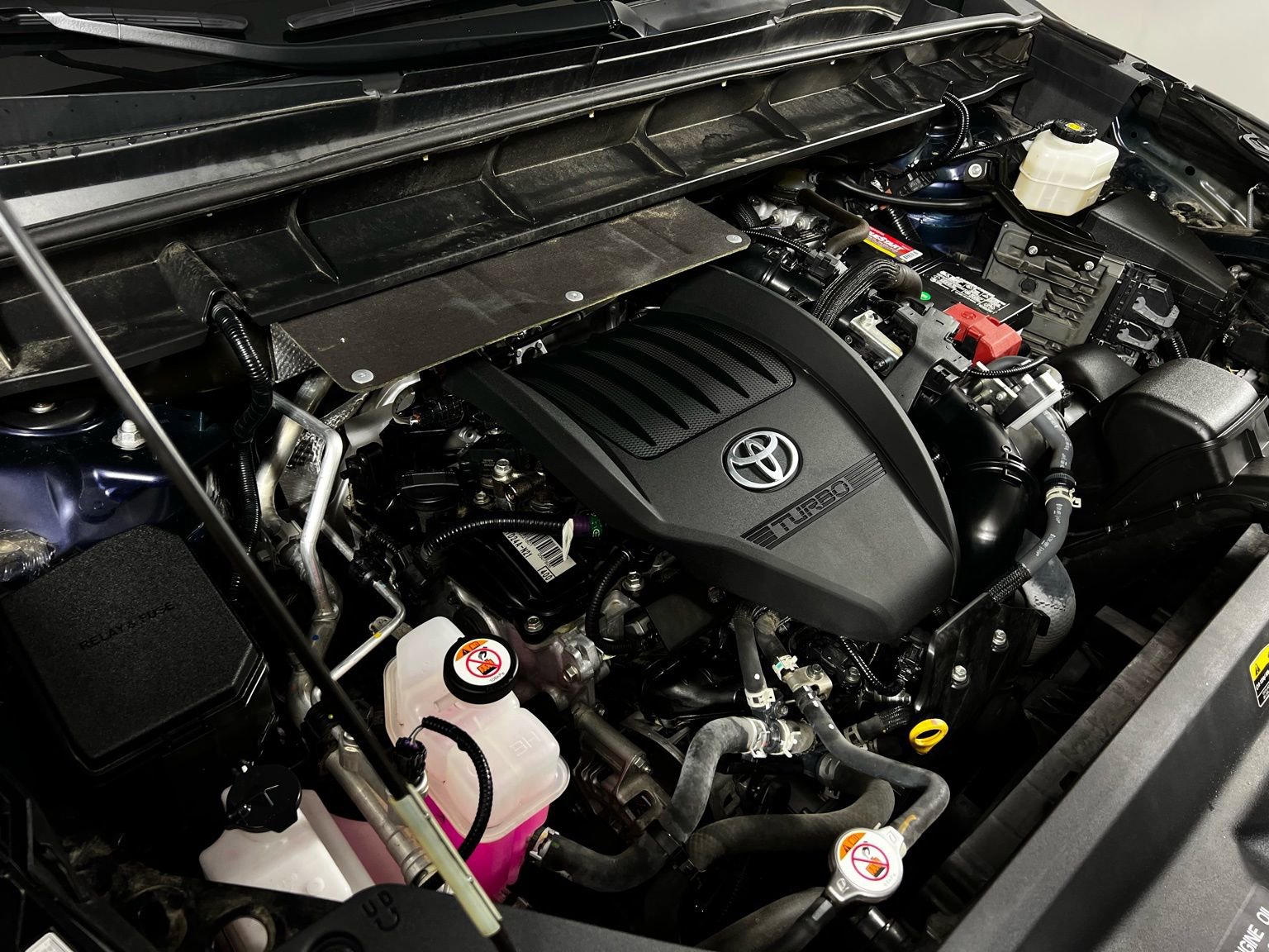 Used 2023 Toyota Highlander XLE image 10