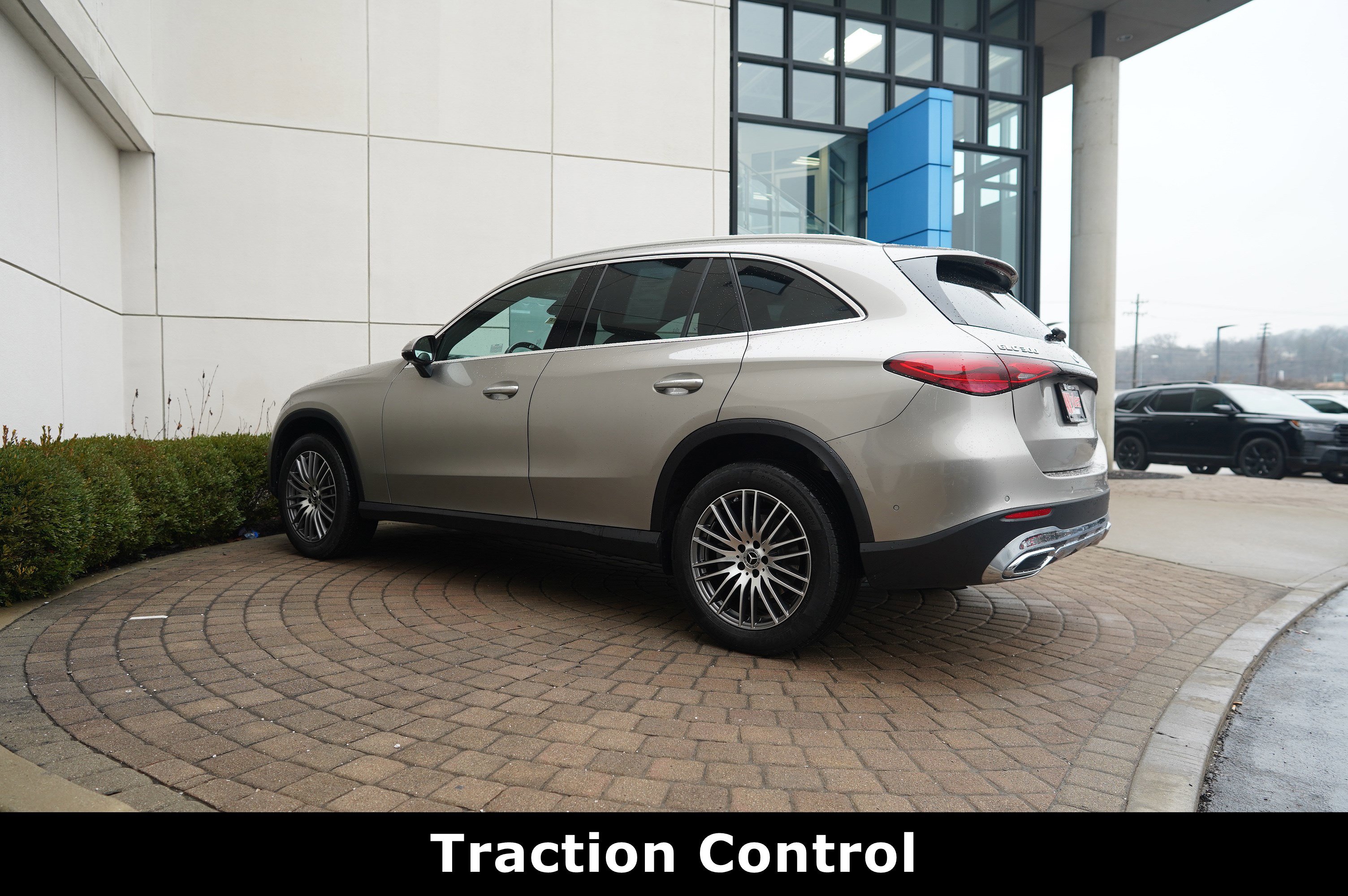 Used 2024 Mercedes-Benz GLC 300 4MATIC image 19