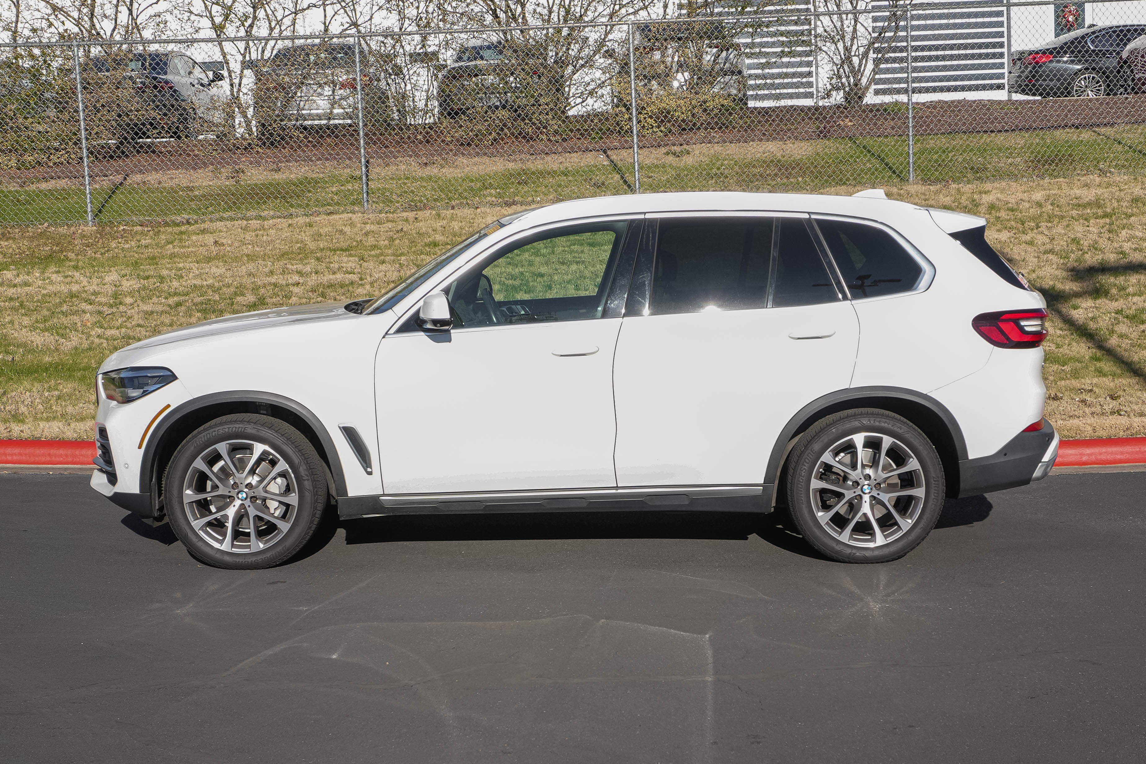 Used 2022 BMW X5 xDrive40i w/ Luxury Seating Package image 6