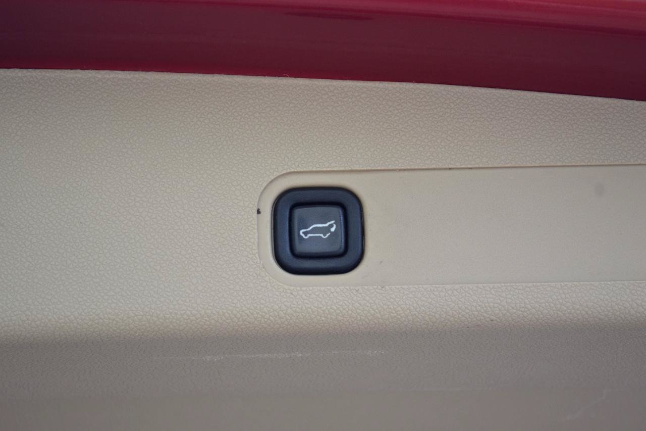 Used 2014 Cadillac Escalade Premium AWD/4WD image 11