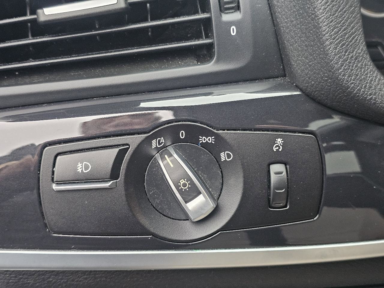 Used 2012 BMW X3 xDrive28i image 19