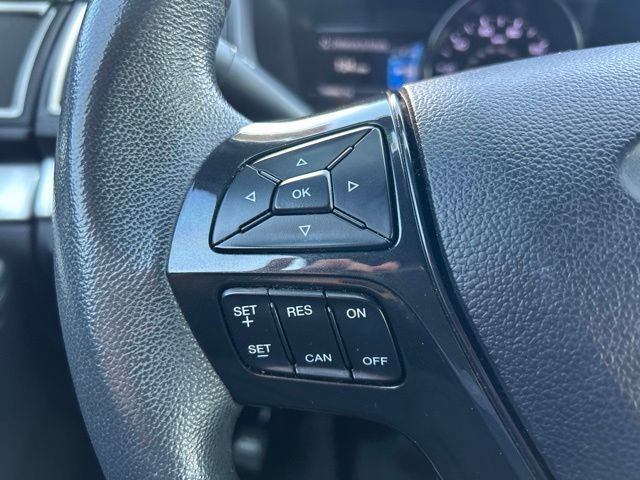 Used 2017 Ford Explorer XLT w/ Equipment Group 202A FWD image 21