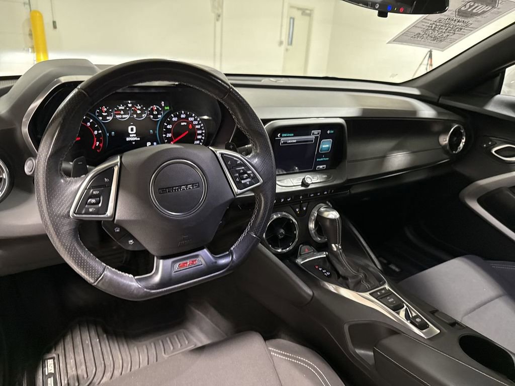 Used 2018 Chevrolet Camaro SS image 10