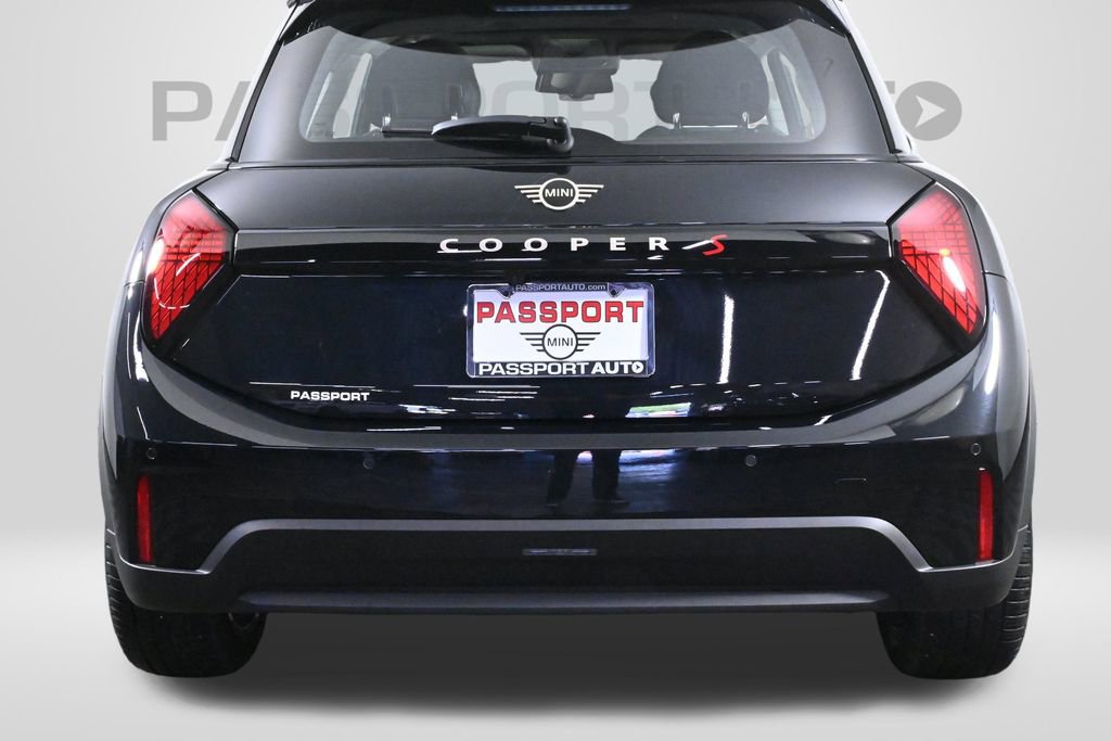 Certified 2025 MINI Cooper S image 9