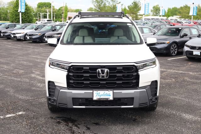 New 2026 Honda Pilot Touring image 2