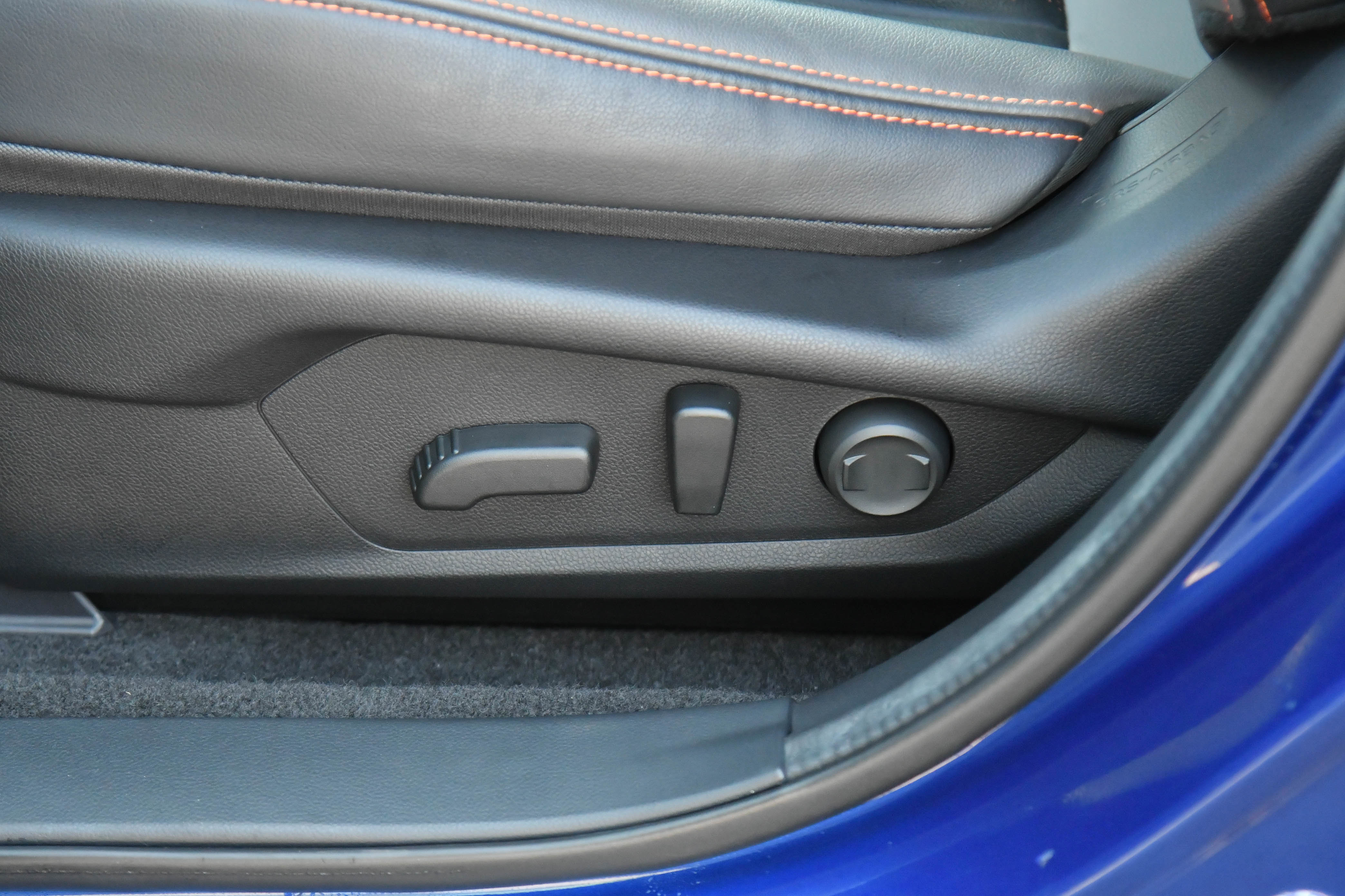 Used 2024 Subaru Crosstrek 2.5i Limited w/ Crosstrek Mirror Package image 17