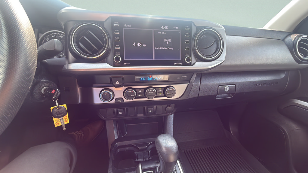 Used 2021 Toyota Tacoma SR5 AWD/4WD image 13
