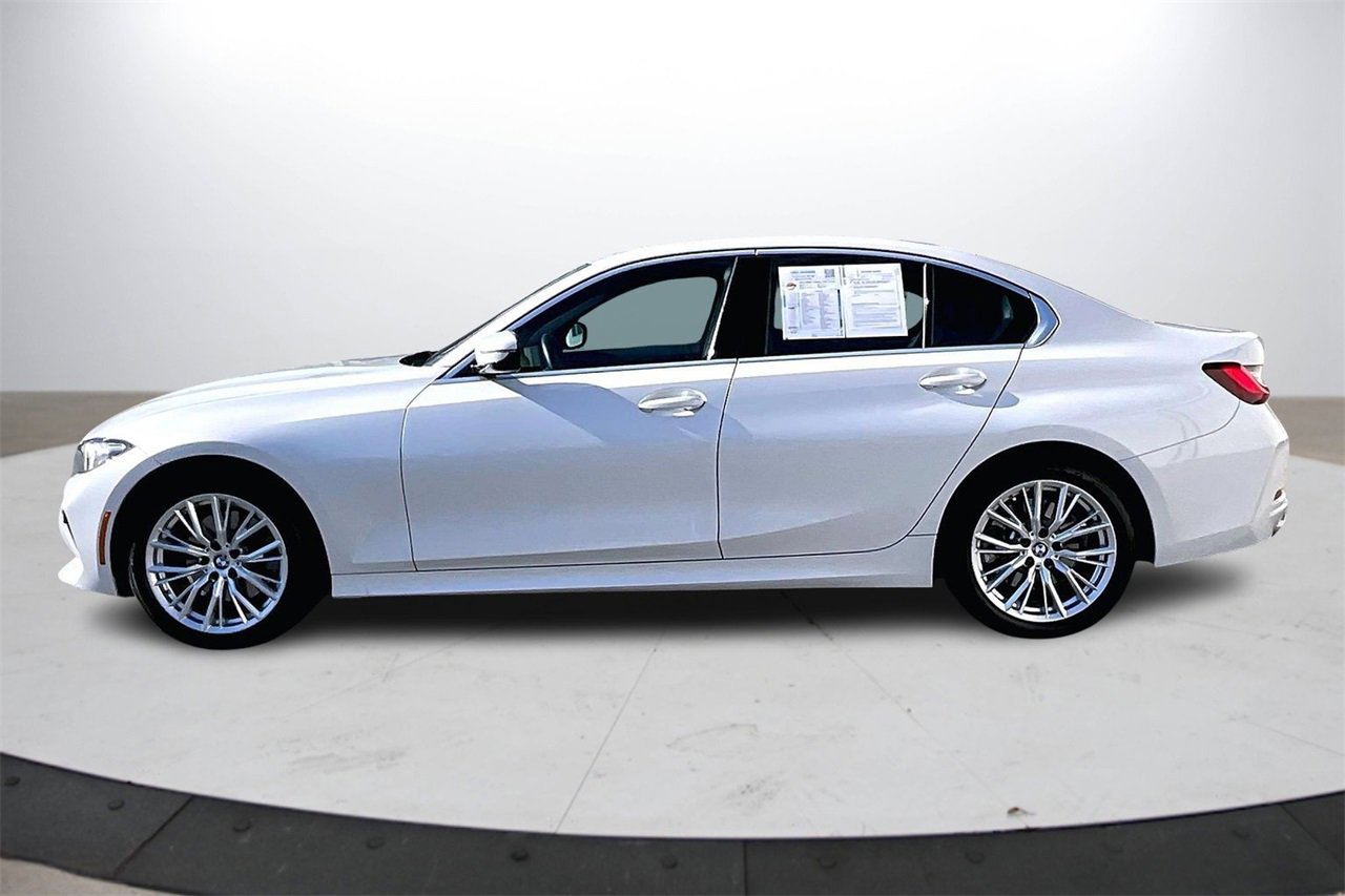 Used 2024 BMW 330i xDrive Sedan w/ Convenience Package image 6